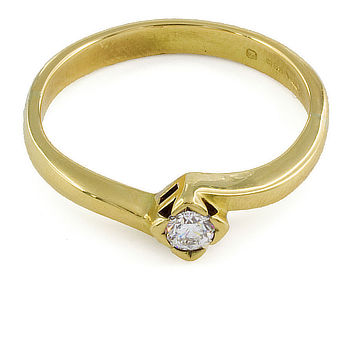 18ct gold Diamond solitaire Ring size Q